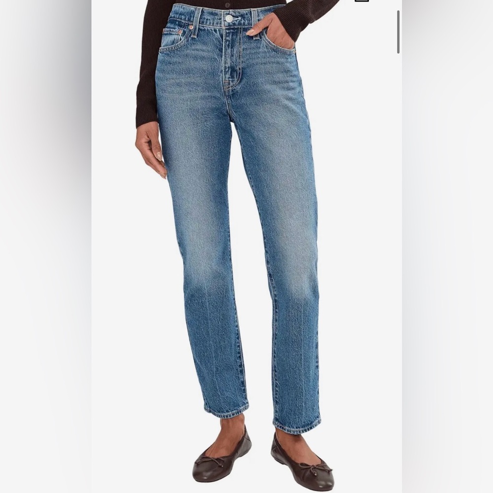 Levi’s wedgie Jean